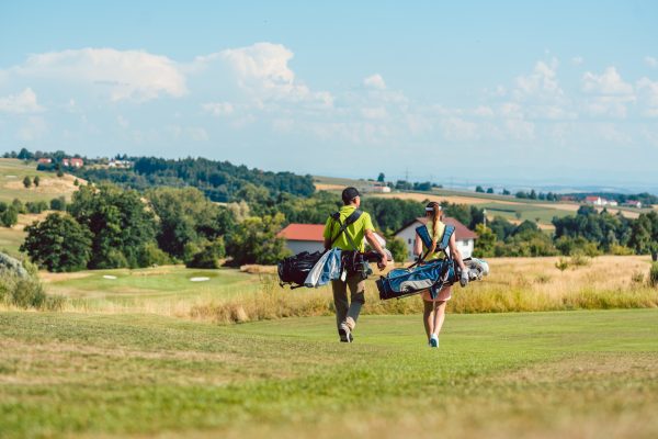 Golf-away_1920x1280